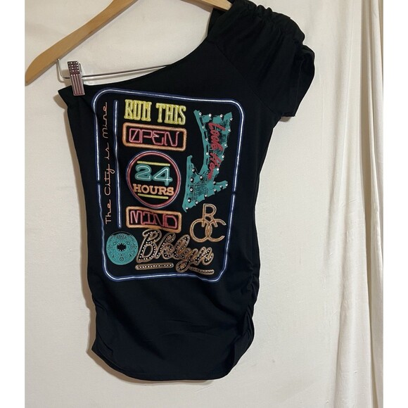 Rocawear Fitted One Shoulder Top urban all over print spell out rhinestone V - Picture 1 of 5